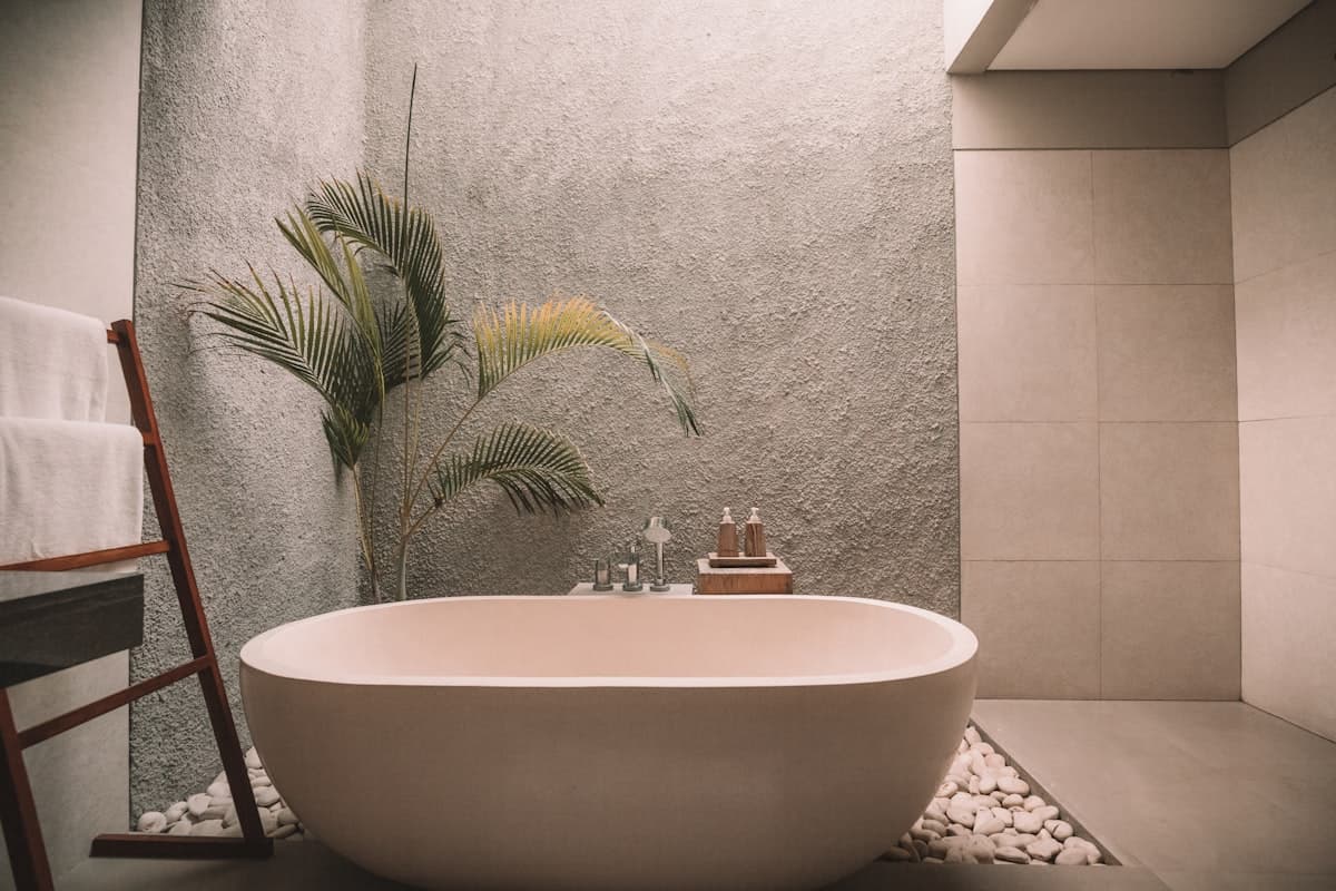 Private bath and warm-water setting prepared for Nuru massage